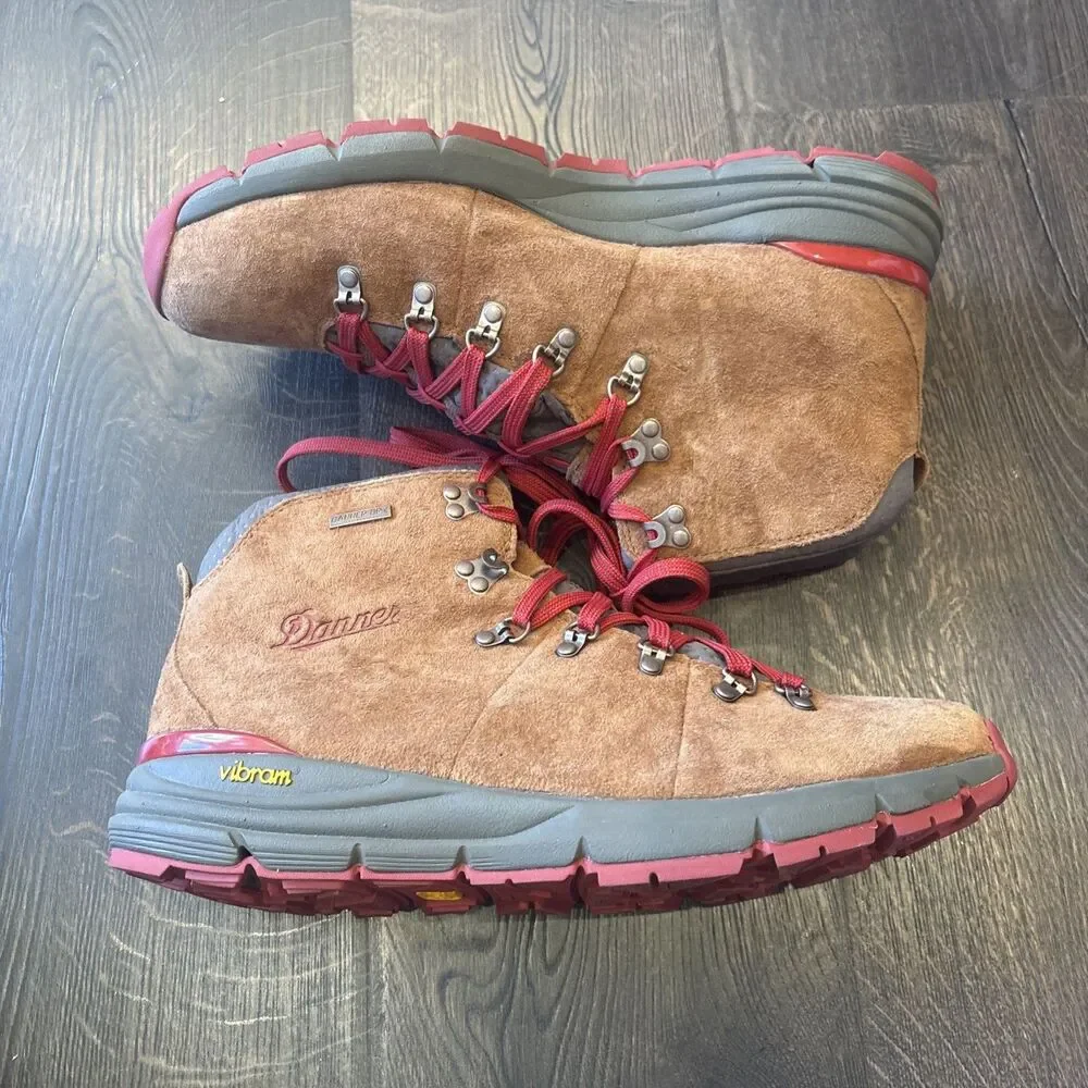 Danner Hiking Boots Mountain 600 4.5